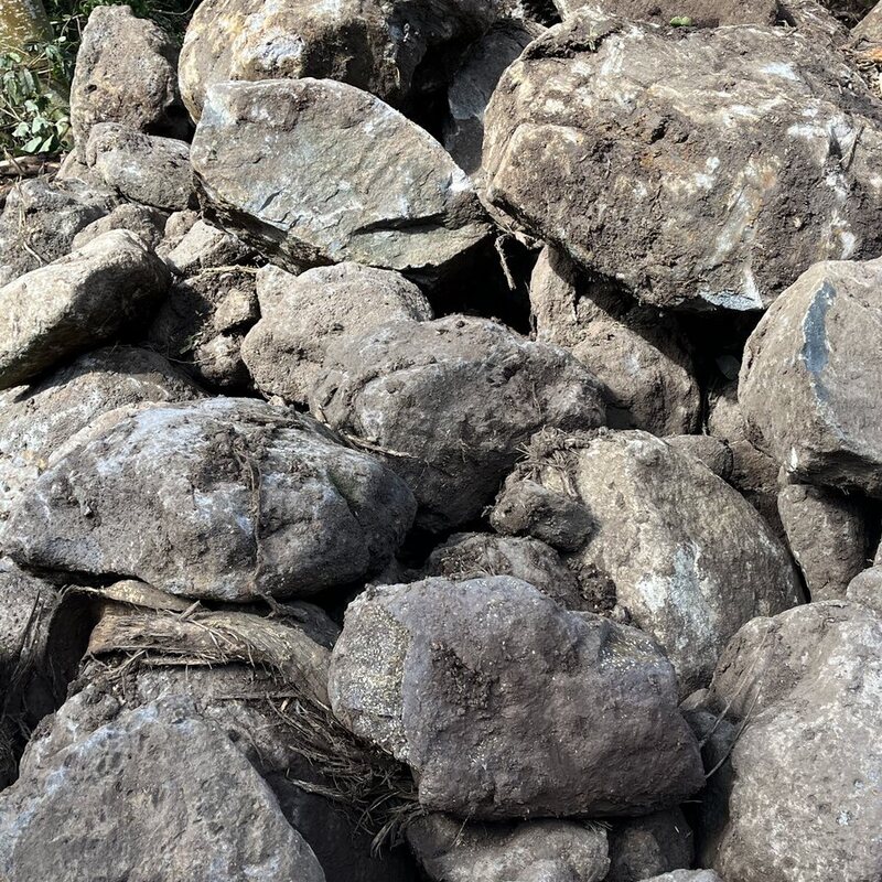 Blocs de roche naturels